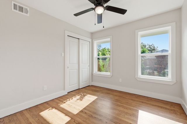 385 Crockett, Lewisville, TX 75057