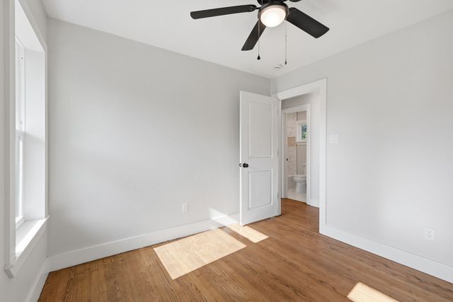 385 Crockett, Lewisville, TX 75057