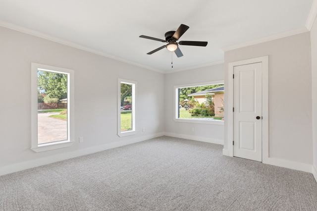 385 Crockett, Lewisville, TX 75057