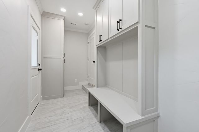 385 Crockett, Lewisville, TX 75057