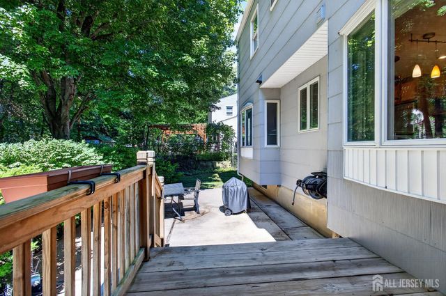16 Brookdale Road, East Brunswick, NJ 08816