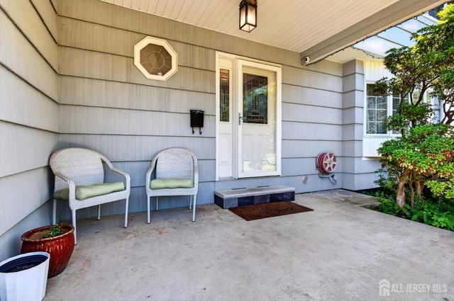 16 Brookdale Road, East Brunswick, NJ 08816
