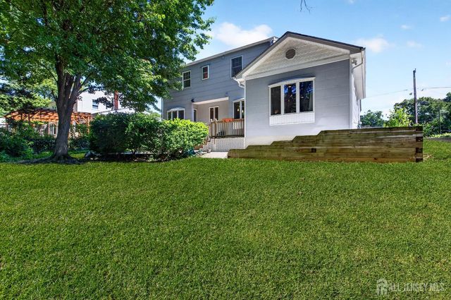 16 Brookdale Road, East Brunswick, NJ 08816