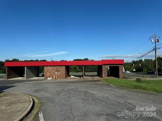 324 Sanford Drive, Morganton, NC 28655