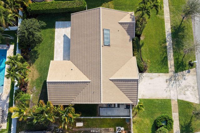 319 Sequoia Lane, Boca Raton, FL 33487