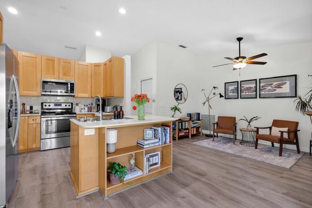 319 Sequoia Lane, Boca Raton, FL 33487