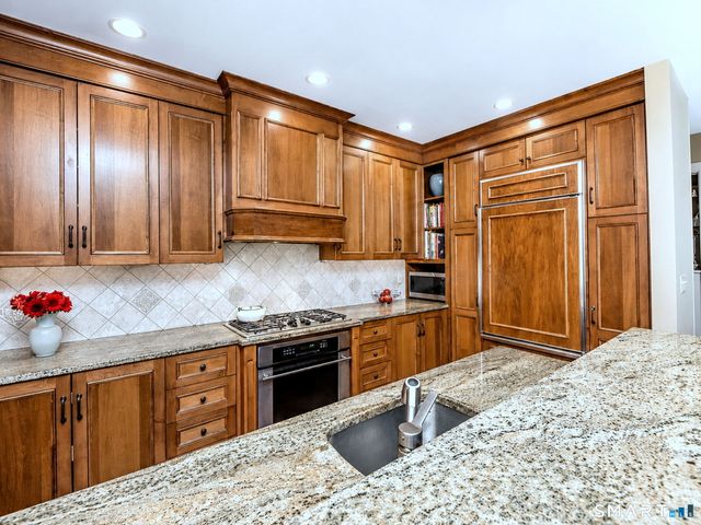 30 Cedar Hill Road, Milford, CT 06461