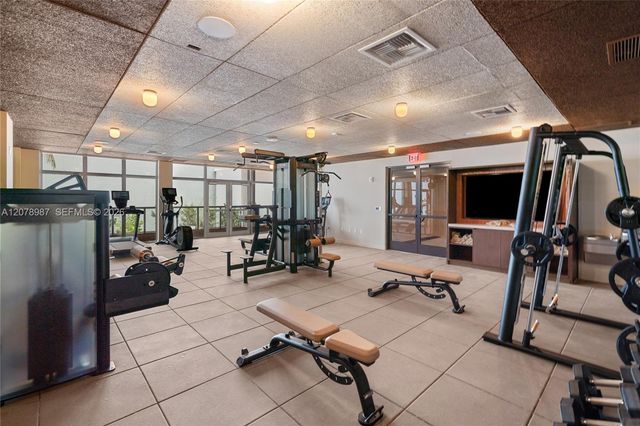 1611 SW 2nd Avenue 504, Miami, FL 33129