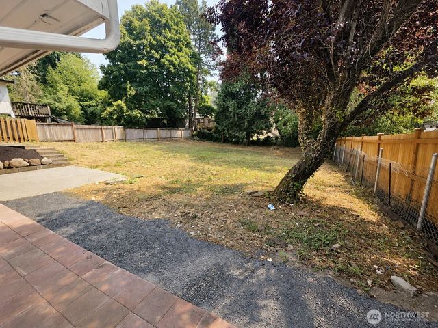 2502 202nd Place SW, Lynnwood, WA 98036