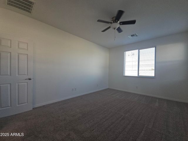 37584 N SINGLETREE Drive, San Tan Valley, AZ 85140