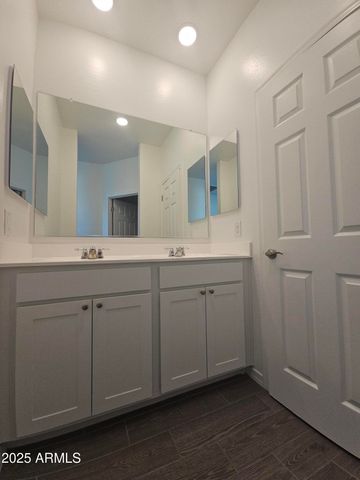 37584 N SINGLETREE Drive, San Tan Valley, AZ 85140