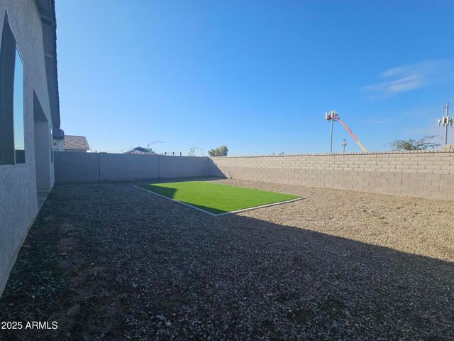 37584 N SINGLETREE Drive, San Tan Valley, AZ 85140