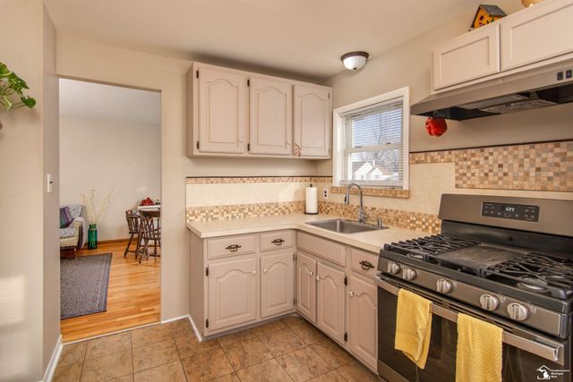 18082 Ray Street, Riverview, MI 48193