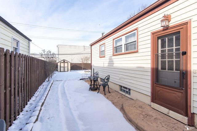 18082 Ray Street, Riverview, MI 48193