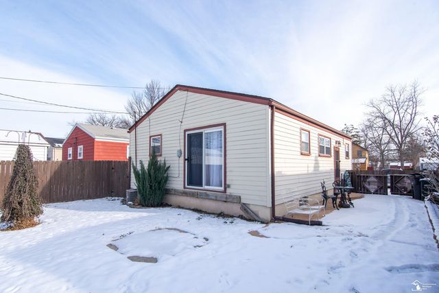 18082 Ray Street, Riverview, MI 48193