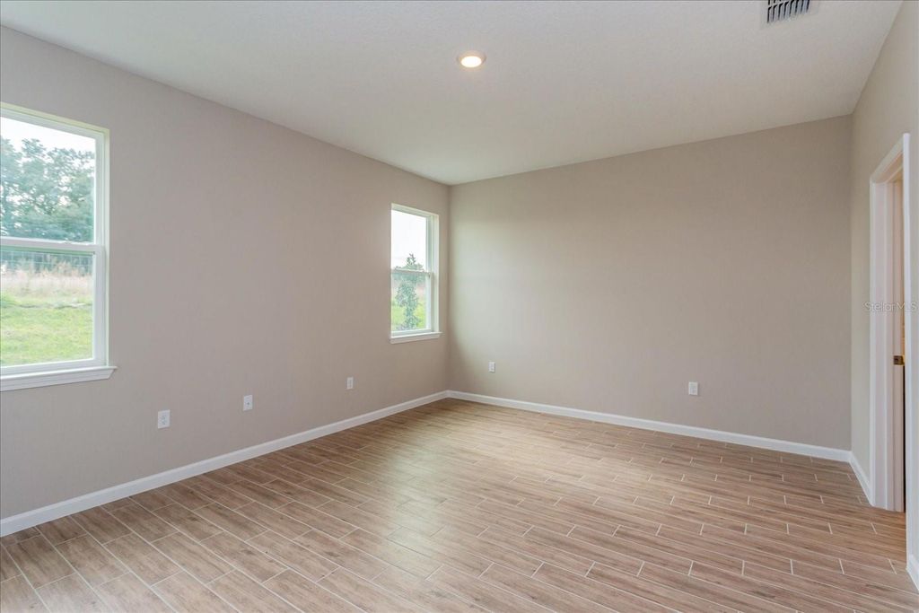 Image 10 of property listing at 6045 FLOWERING CHERRY BEND, Winter Garden, FL 34787