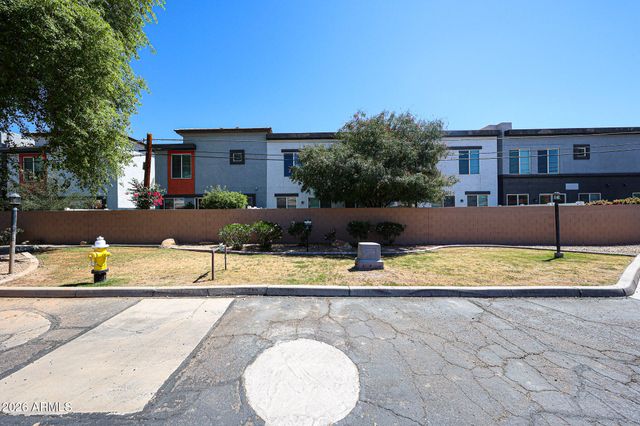3221 N 37TH Street 32, Phoenix, AZ 85018