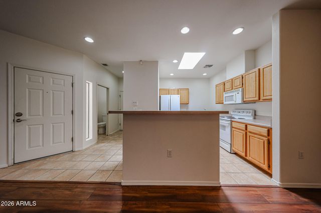 3221 N 37TH Street 32, Phoenix, AZ 85018