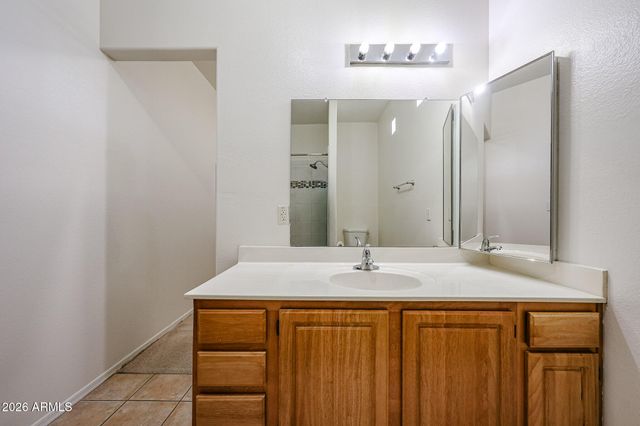 3221 N 37TH Street 32, Phoenix, AZ 85018