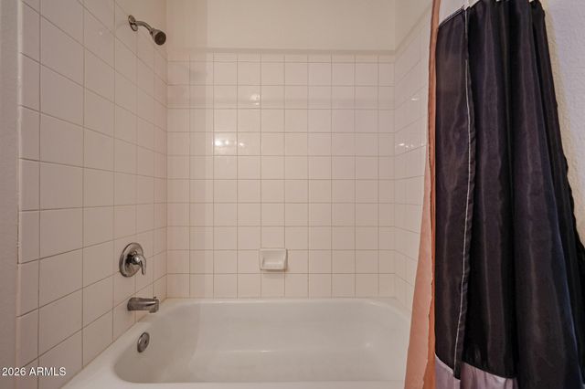 3221 N 37TH Street 32, Phoenix, AZ 85018