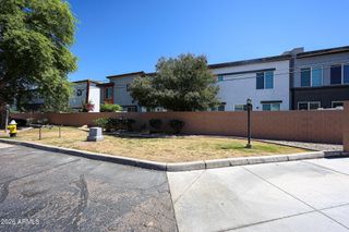 3221 N 37TH Street 32, Phoenix, AZ 85018