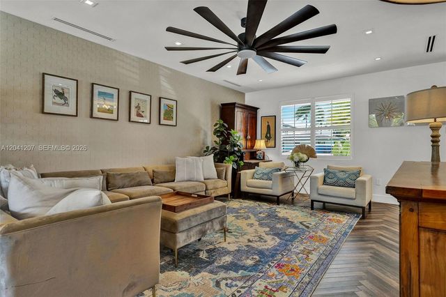 16416 NE 32nd Ave, North Miami Beach, FL 33160