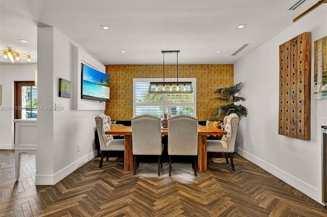 16416 NE 32nd Ave, North Miami Beach, FL 33160