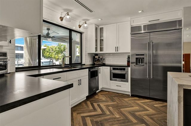 16416 NE 32nd Ave, North Miami Beach, FL 33160