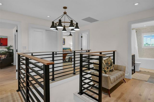 16416 NE 32nd Ave, North Miami Beach, FL 33160