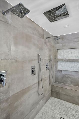 16416 NE 32nd Ave, North Miami Beach, FL 33160