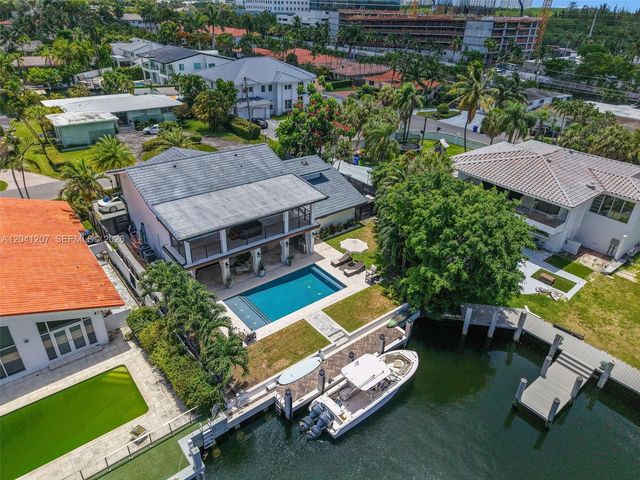 16416 NE 32nd Ave, North Miami Beach, FL 33160