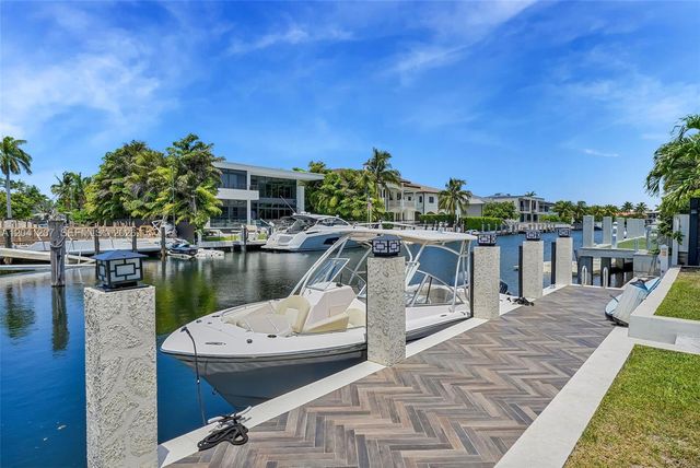 16416 NE 32nd Ave, North Miami Beach, FL 33160