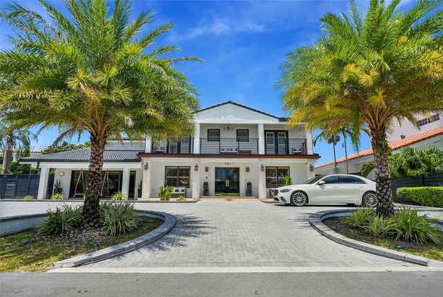 16416 NE 32nd Ave, North Miami Beach, FL 33160