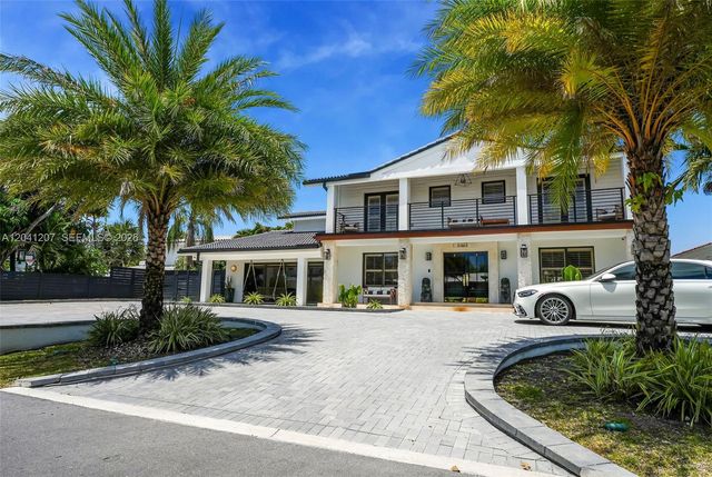 16416 NE 32nd Ave, North Miami Beach, FL 33160