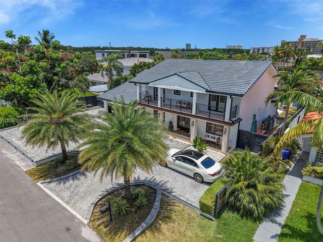 16416 NE 32nd Ave, North Miami Beach, FL 33160