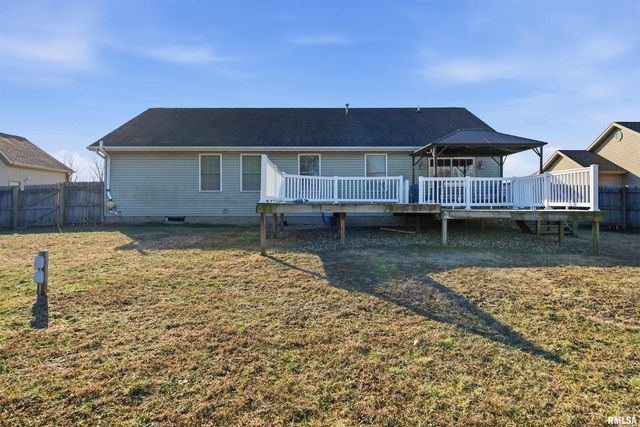 701 BUCKHAVEN Street, Pekin, IL 61554