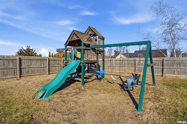 701 BUCKHAVEN Street, Pekin, IL 61554