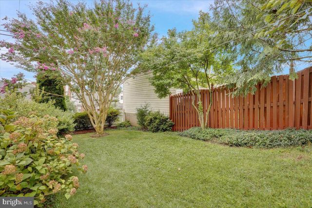 1322 BROOKE BLVD, Reading, PA 19607