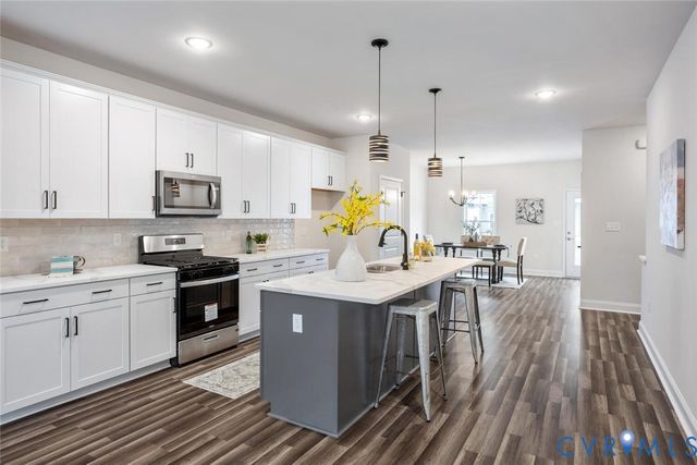 6404 Sanford Springs Cv, Midlothian, VA 23112