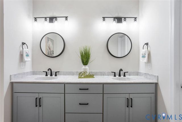 6404 Sanford Springs Cv, Midlothian, VA 23112