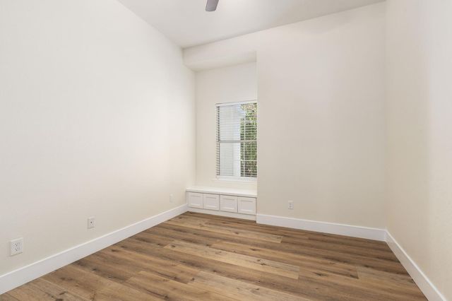9808 N Whitney Avenue, Fresno, CA 93720