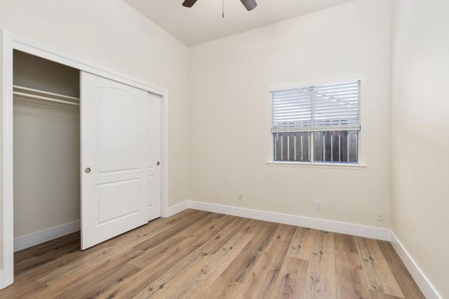 9808 N Whitney Avenue, Fresno, CA 93720