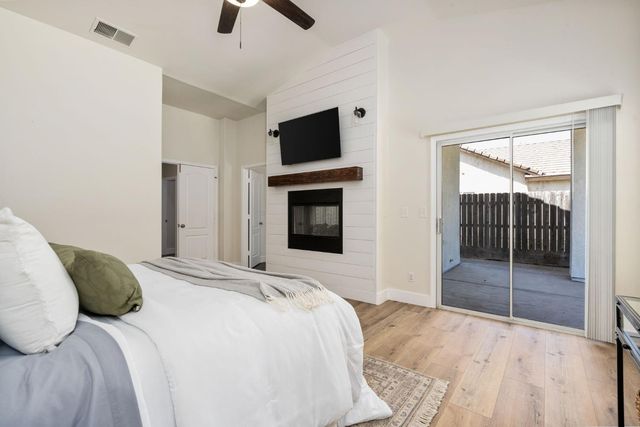 9808 N Whitney Avenue, Fresno, CA 93720