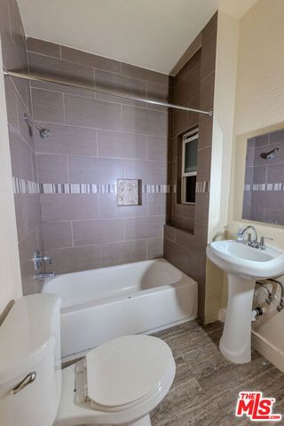 661 Shatto Place 301, Los Angeles, CA 90005