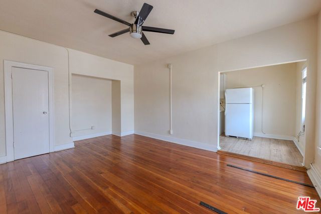 661 Shatto Place 301, Los Angeles, CA 90005