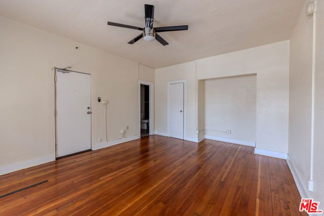 661 Shatto Place 301, Los Angeles, CA 90005