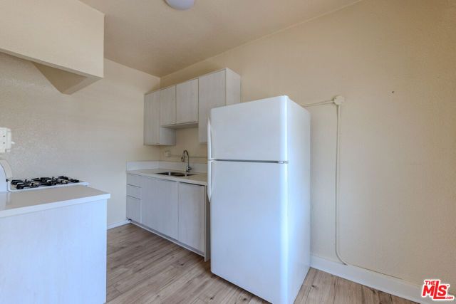 661 Shatto Place 301, Los Angeles, CA 90005