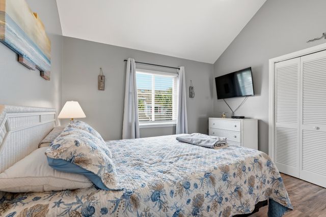 1881 Colony Dr Apt 8L, Surfside Beach, SC 29575
