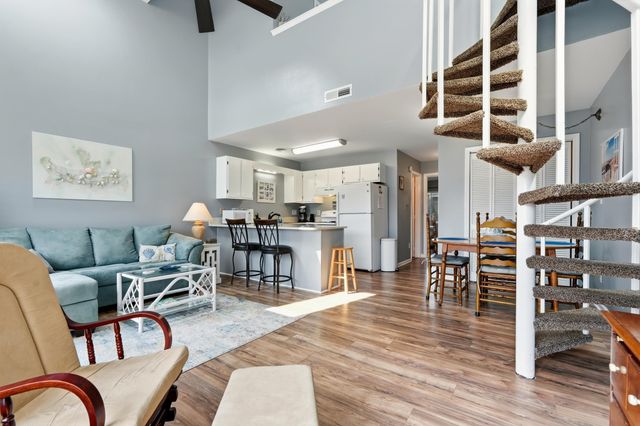 1881 Colony Dr Apt 8L, Surfside Beach, SC 29575
