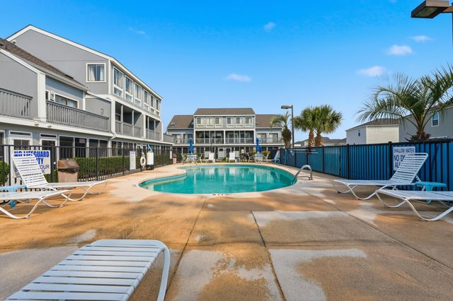 1881 Colony Dr Apt 8L, Surfside Beach, SC 29575